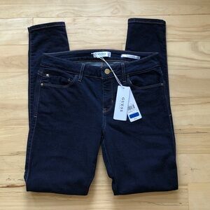 GUESS Sexy Curve Dark Aurora Blue Skinny Jeans - size 29